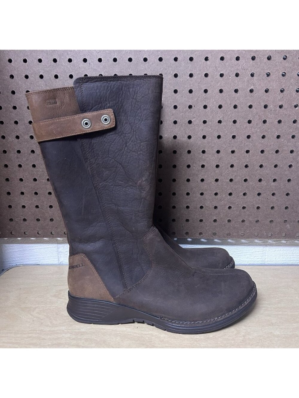 Merrell Travvy Tall Clay Waterproof Women's Boots Size 9 Full Leather Side Zip
